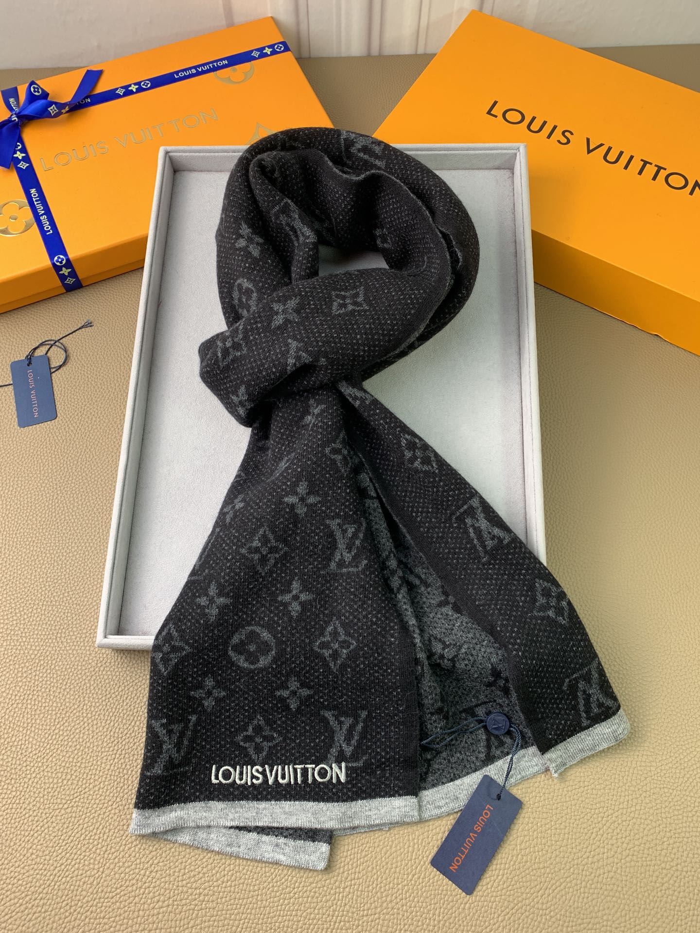 Louis Vuitton Scarf